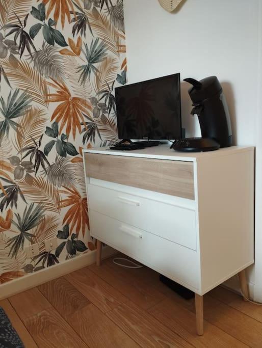 Le Ptit Nid De Louviers Tv/Fibre Apartment ภายนอก รูปภาพ